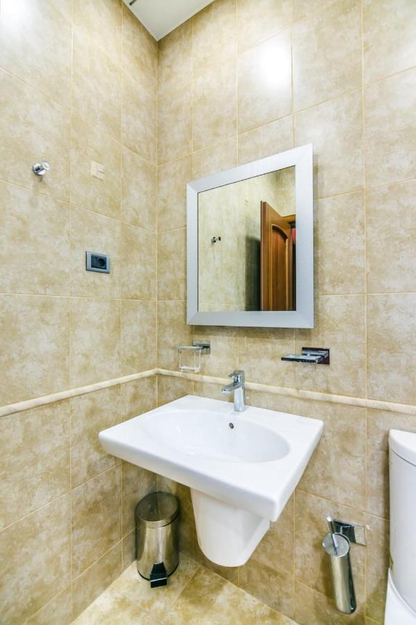 Vip Apartment Number One Baku Bagian luar foto