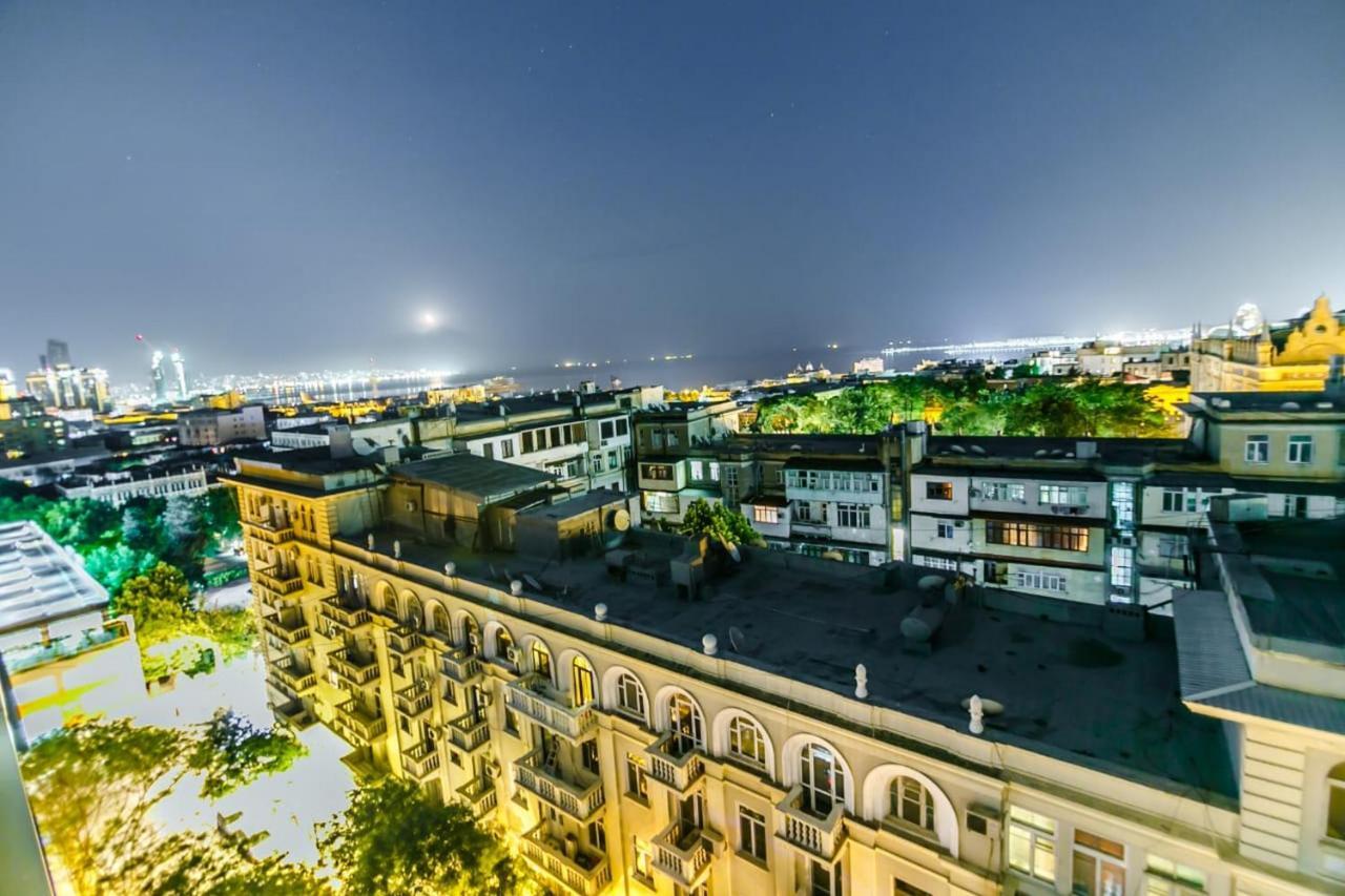 Vip Apartment Number One Baku Bagian luar foto